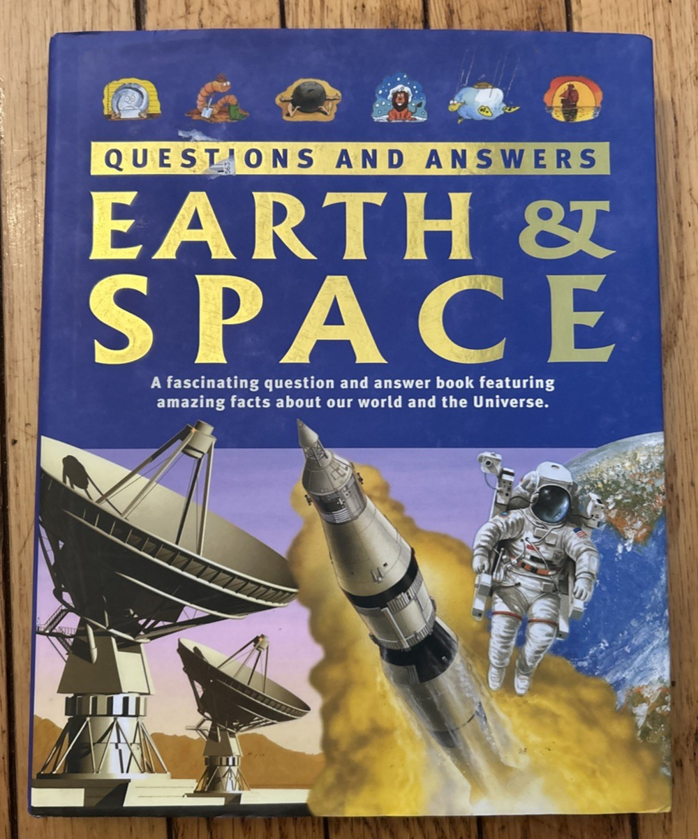 Questions & Answers Earth & Space Science Education Hardcover Young Adult